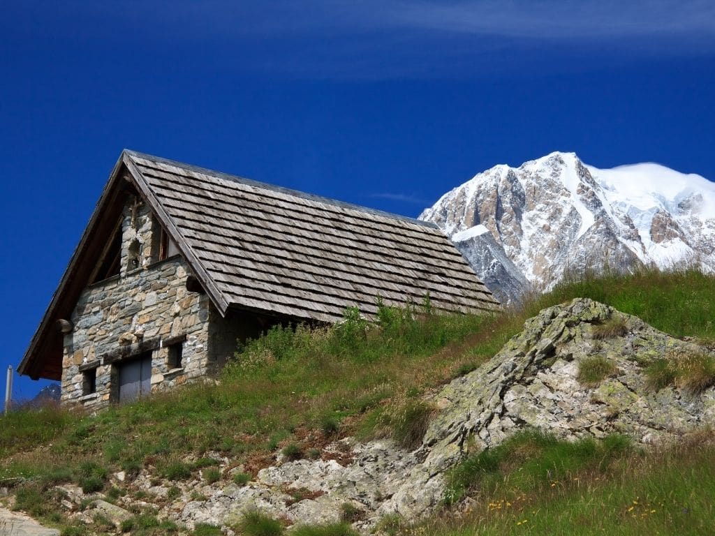 Booking mountain refuges for the Tour du Mont Blanc