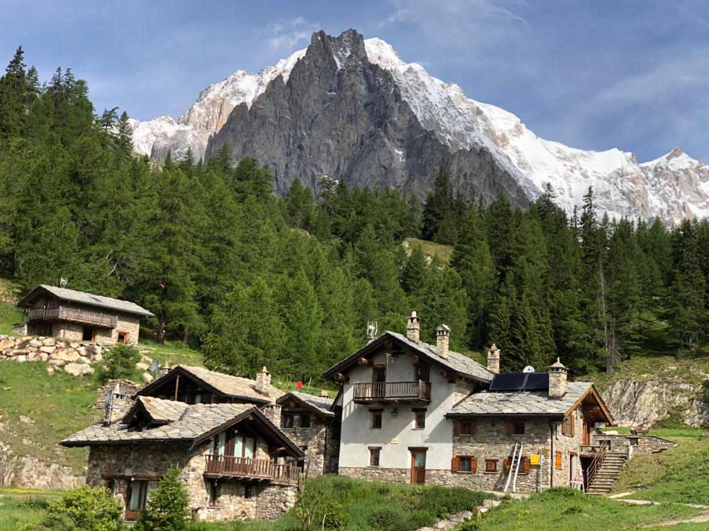 Maison typique du Val d'Aoste en Italie