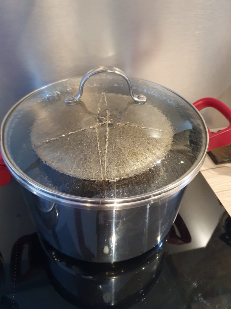 Cuisson du farcement au bain-marie