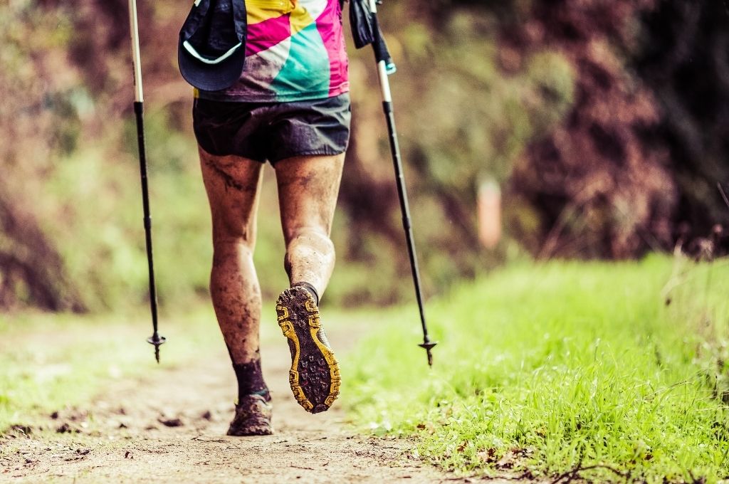 Les vêtements enssentile pour faire le Tour du Mont Blanc en trail