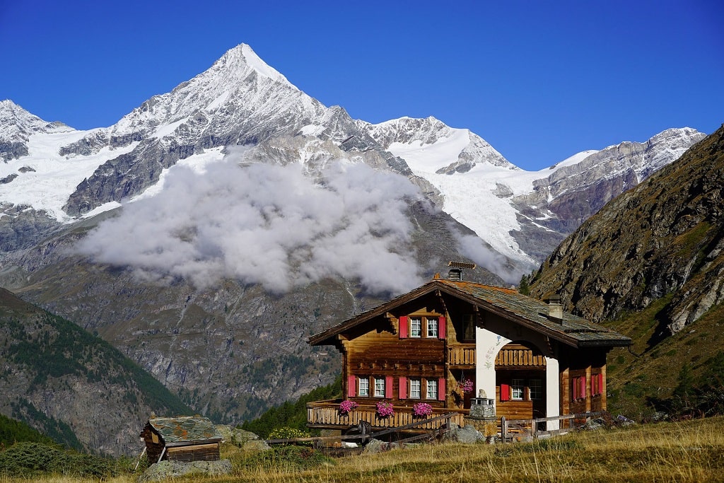 refuge sur le Tour du Mont Blanc, été 2021