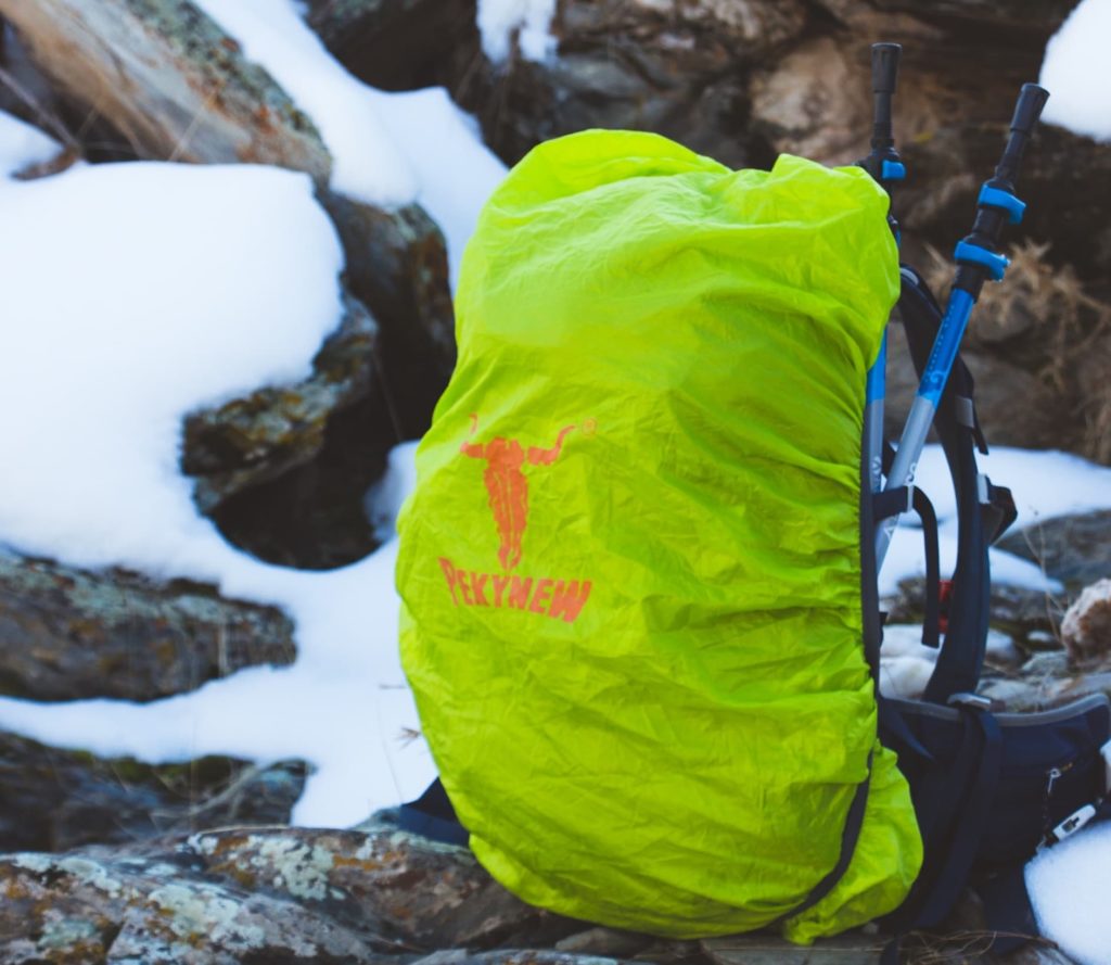 Protéger son sac de trekking avec une housse